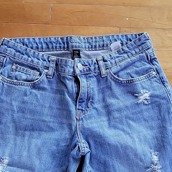 GAP Distressed Blue Jeans Sexy Boyfriend Relaxed Fit Denim 100% Cotton Sz 4 - Picture 3 of 8